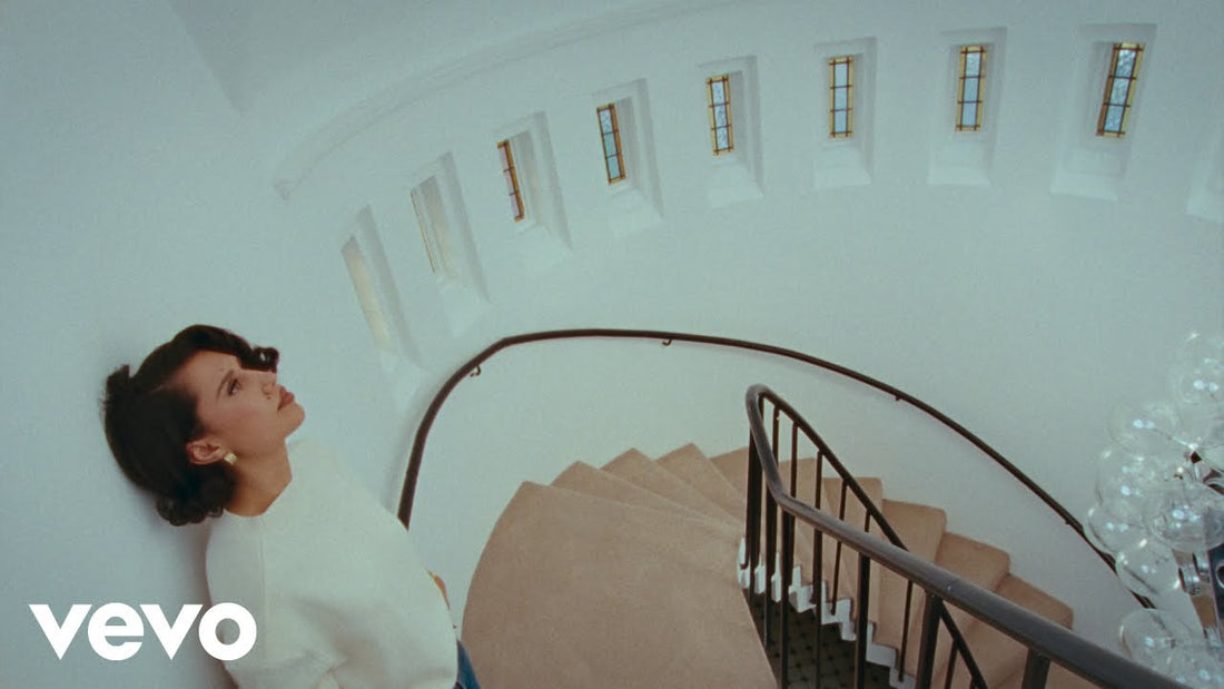 Mark Ronson, RAYE - Suzanne (Official Video)