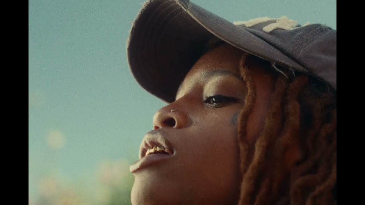 BOY SODA - Lil' Obsession (feat. Ambré) [Official Music Video]