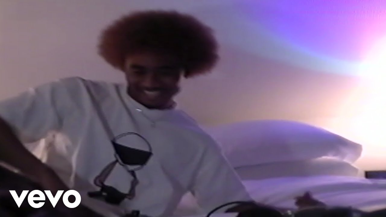 Dylan Sinclair - He's Not Me (Official Acoustic Video)