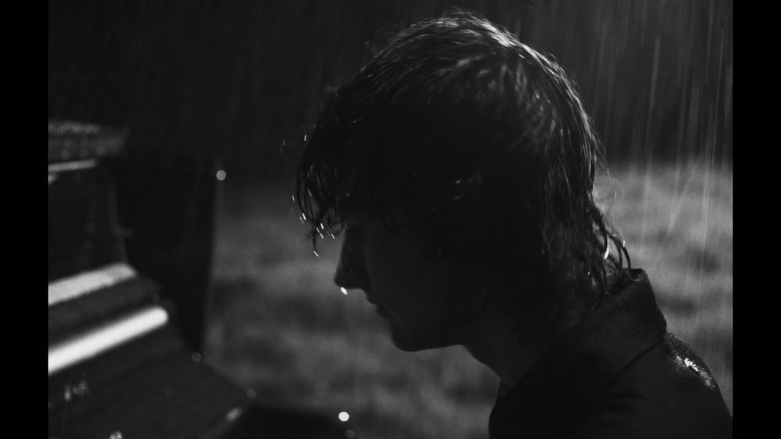 Borderline - When It's Raining (Official Video)