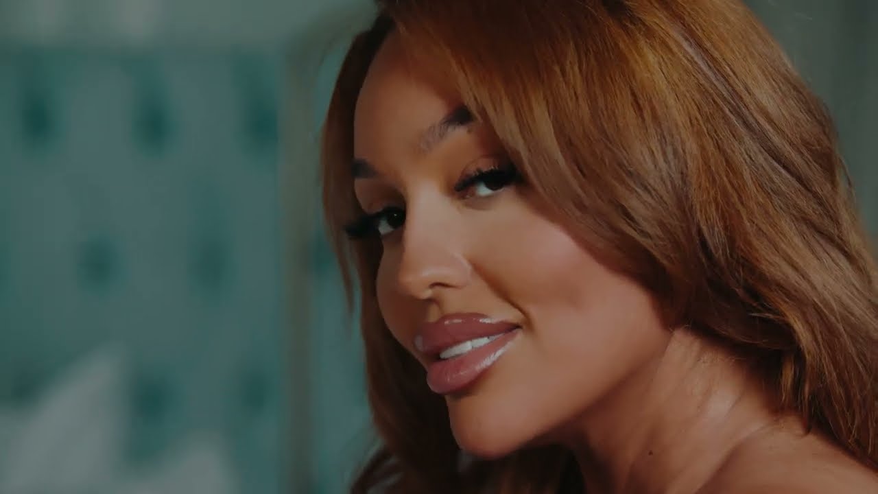 LALA - ON IT (OFFICIAL VIDEO)