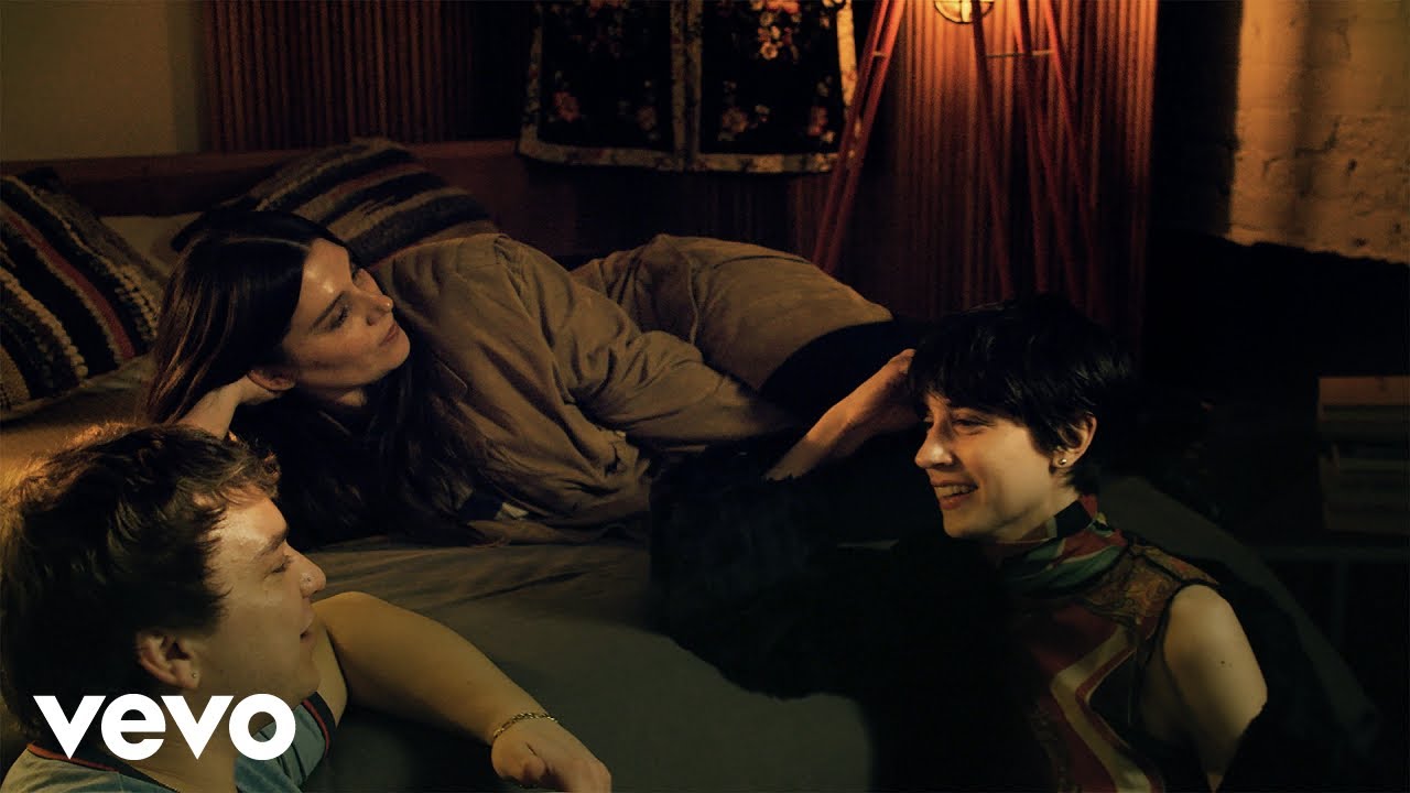 Gia Margaret - Everyone Around Me Dancing (Official Video)