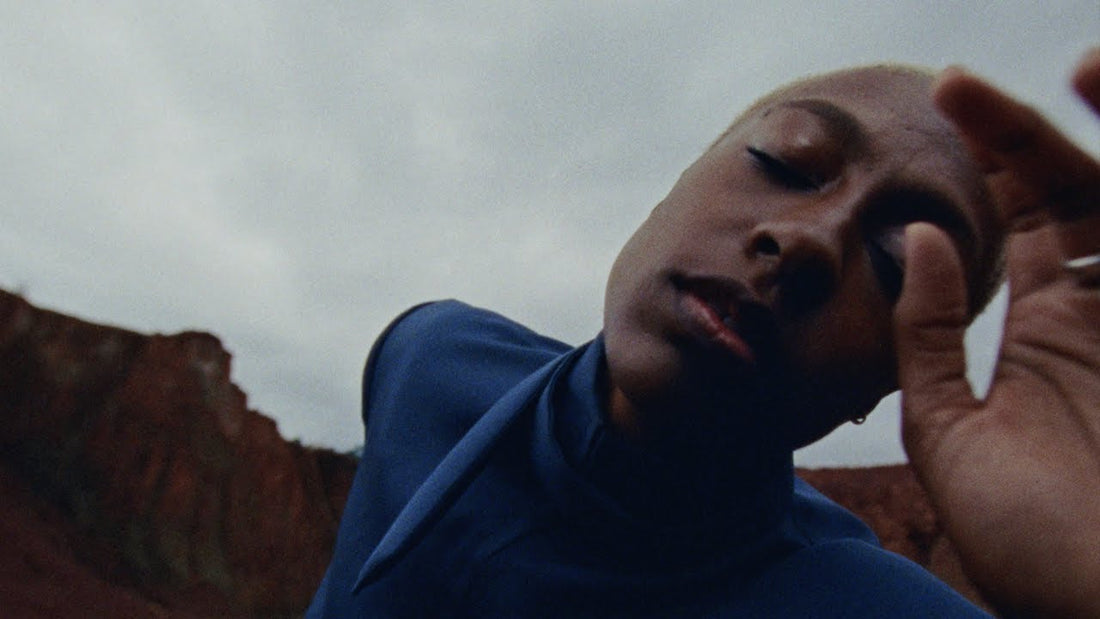 anaiis - Moonlight (Official Video)