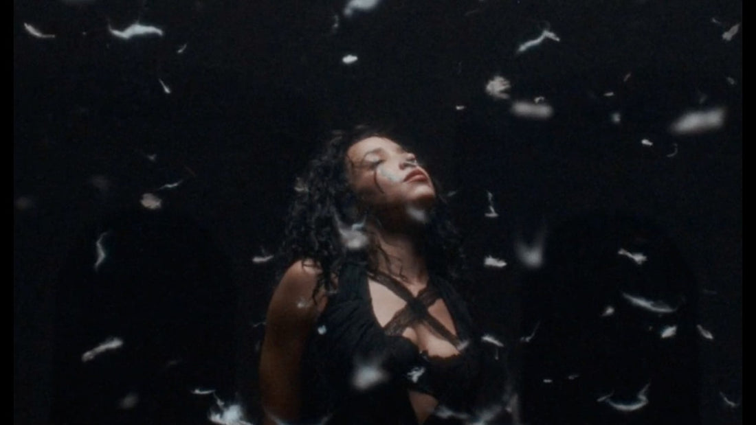 Tinashe - Pillow Fight (Official Music Video)
