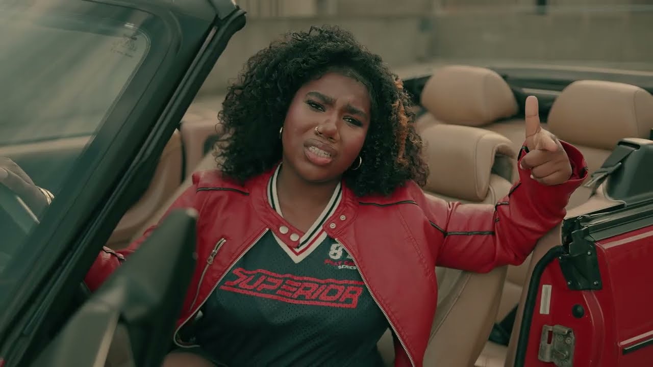 Yaminah - Moving On (Official Video)