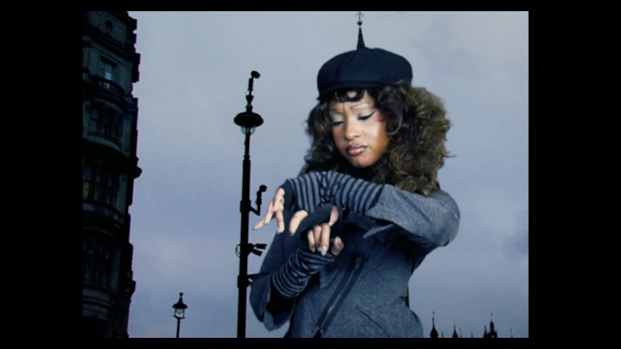 Natanya - On Ur Time (Official Visualizer)