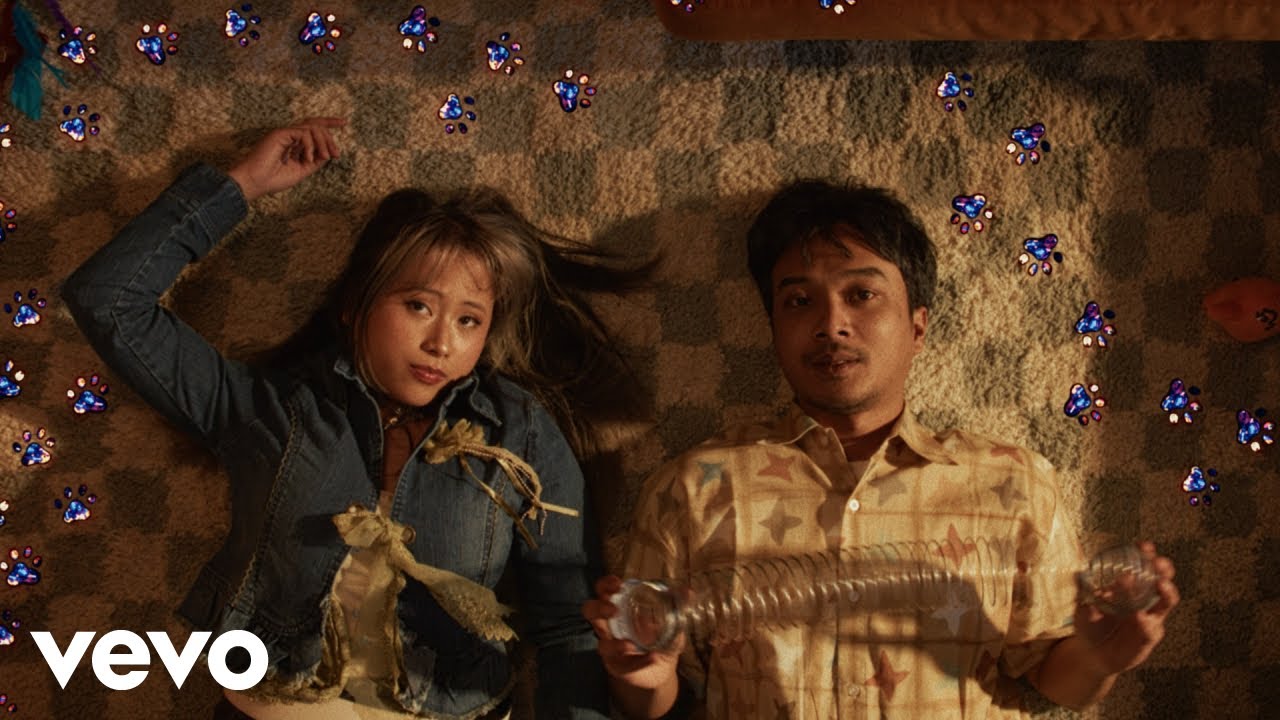 Galdive - 20 Weeks (Official Visualizer)