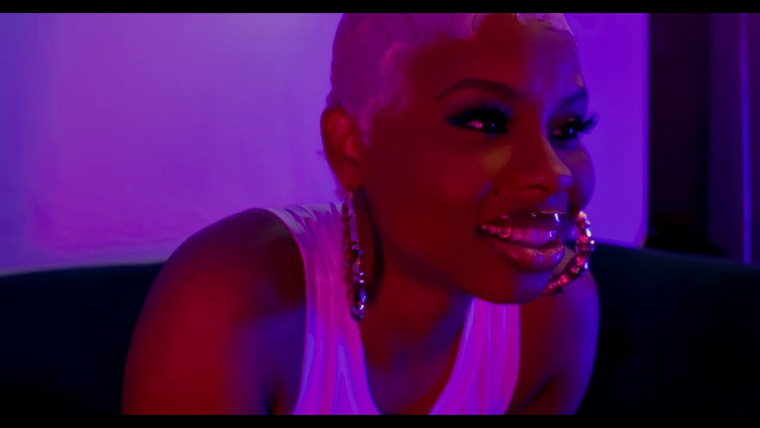 Aaron Page - Pretty Girls Like R&B [Official Music Video]