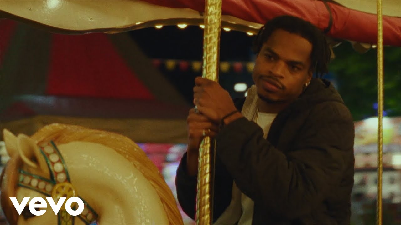 Elujay - Circles (Official Video)