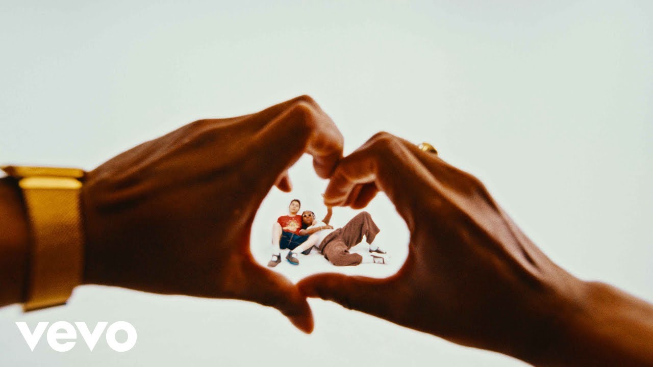 St. Panther - Strange World (feat. Rae Khalil) [Official Video]