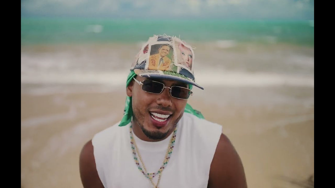 Myke Towers - TENGO CELOS (Official Music Video)