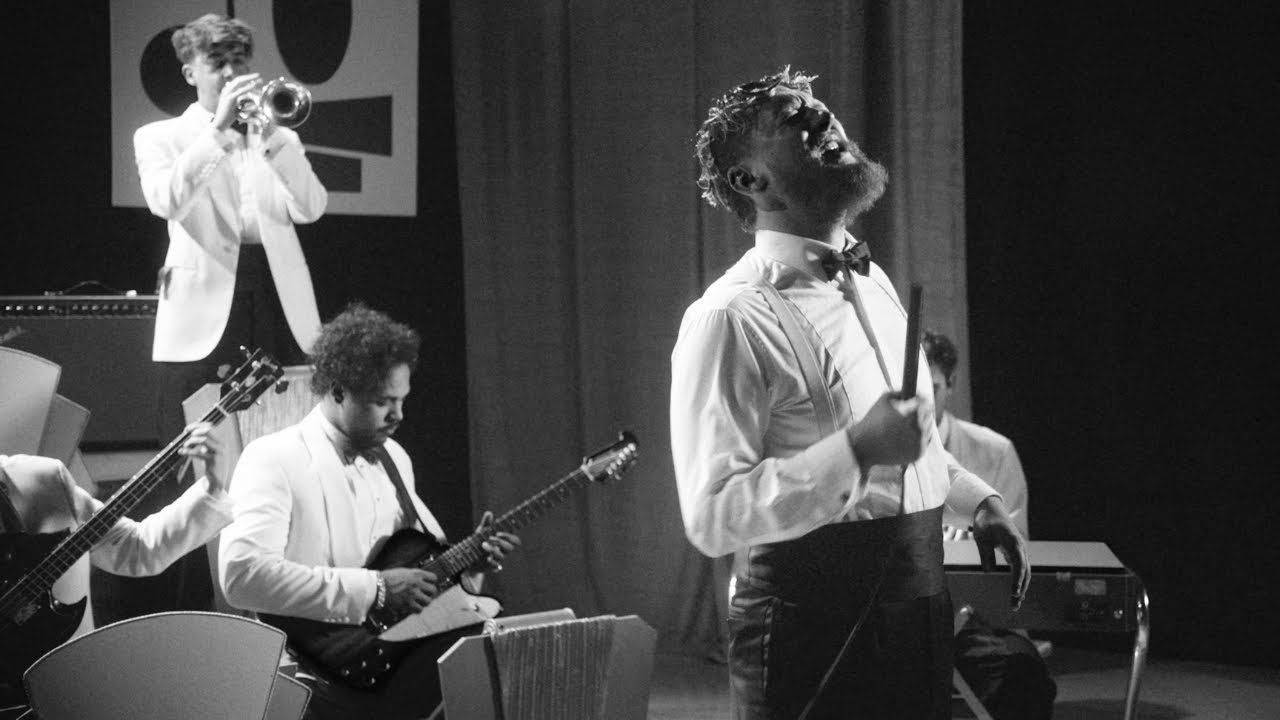 Yellow Days - Baby, I'm For Real (Official Music Video)