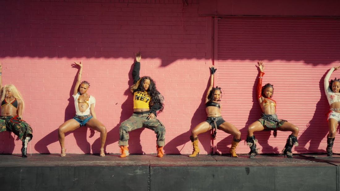 Uncle Waffles & Royal Musiq - ZENZELE ft. CowBoii, Xduppy & Uncool MC (Official Music Video)