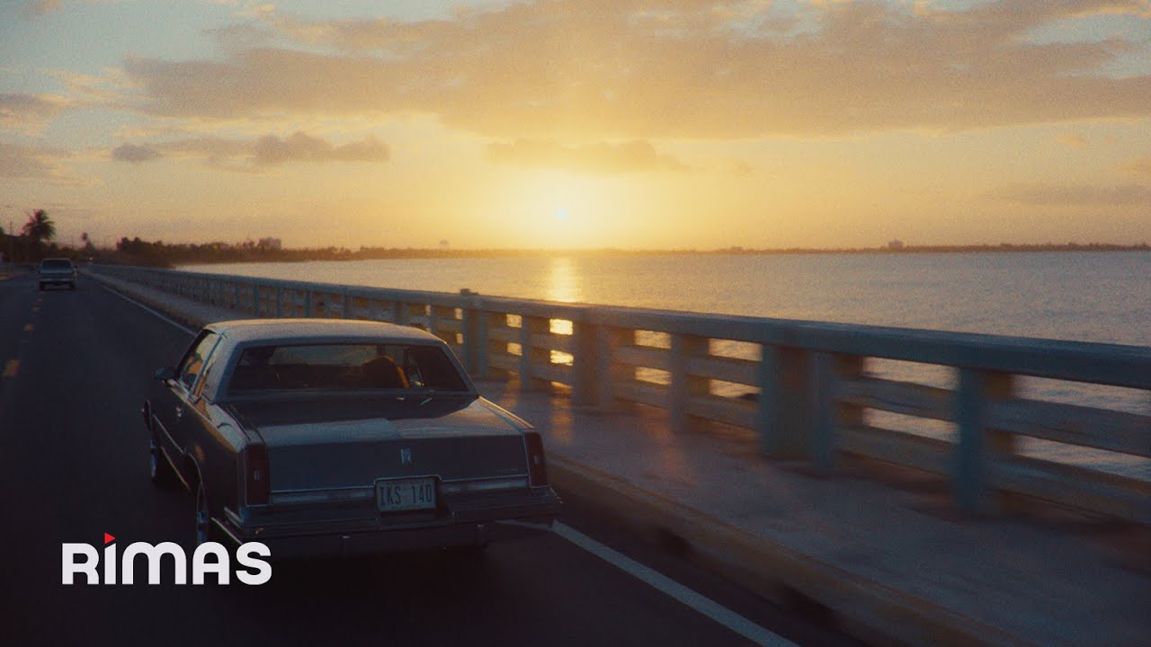 BAD BUNNY - LA MuDANZA (Video Oficial) | DeBÍ TiRAR MáS FOToS – Rapper ...