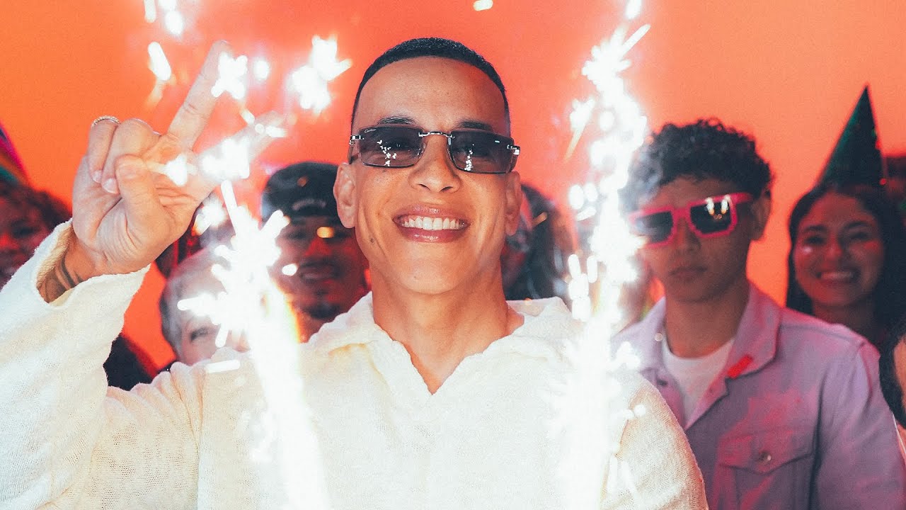 Daddy Yankee - Toy Hermoso  (Video Oficial)