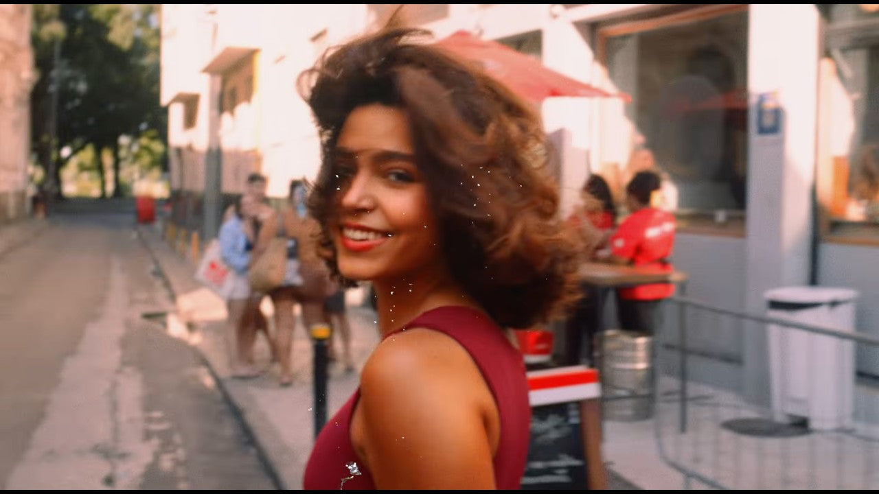 Mari Froes - Como Ouro (Official Visualizer)