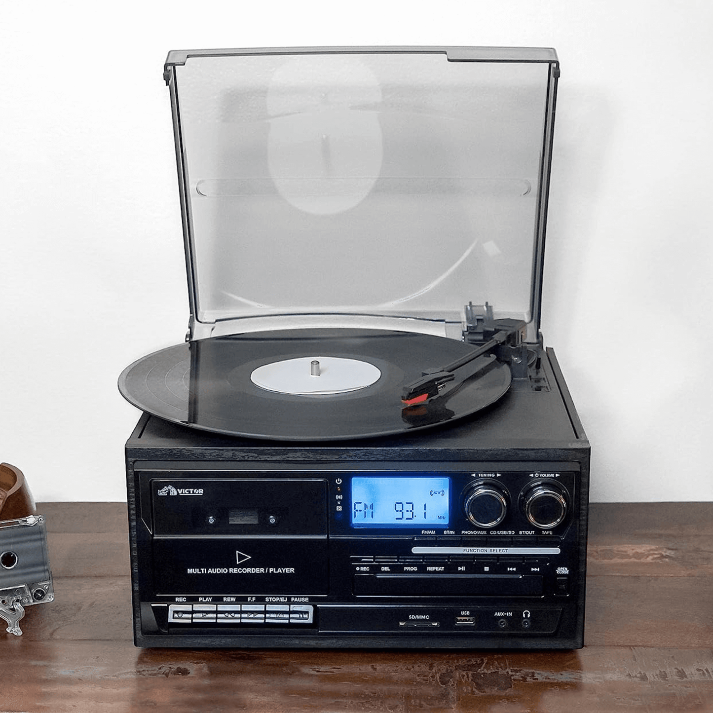 Victor Cosmopolitan 8-in-1 Turntable