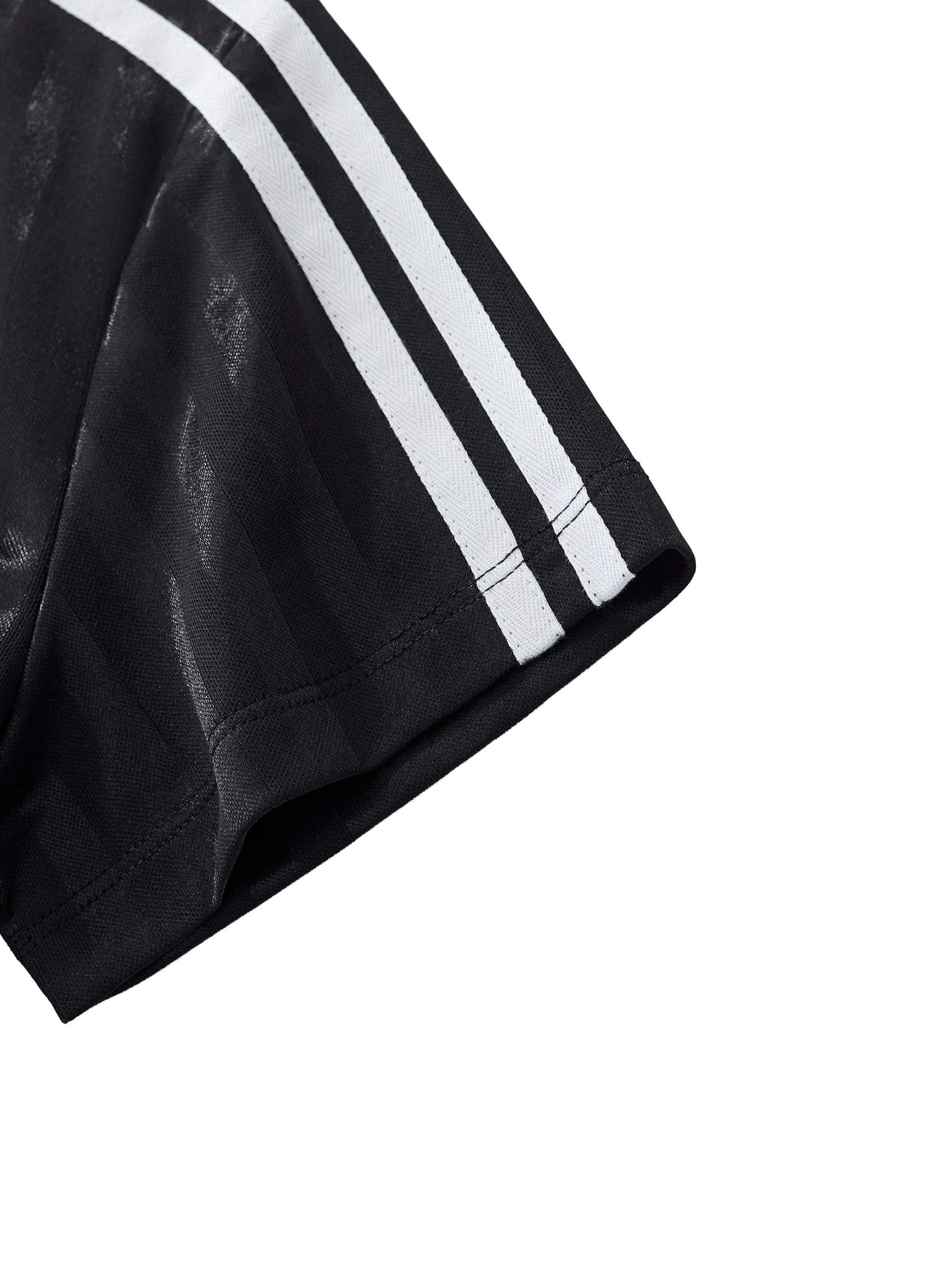 Contrast Collar Striped Cropped Jersey - Rapper's Digest